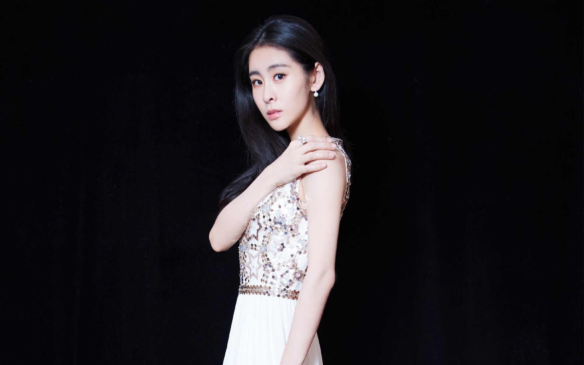 开云·体育官网-大型古老龙舟赛,传承民族文化的水上盛事,龙舟大赛视频